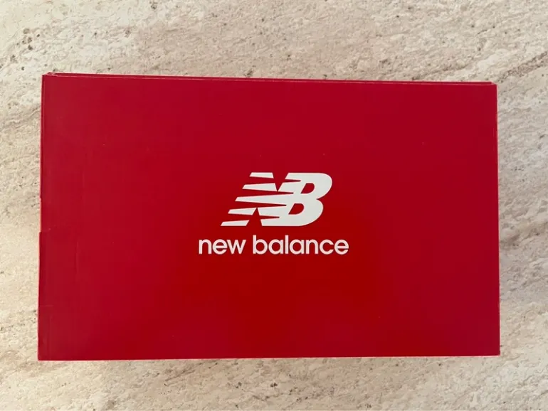 New Balance Fresh Foam 520 V9 bike usato — immagine 2 di 12