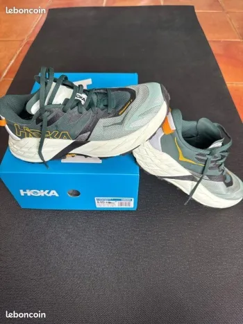 Standard Speedgoat 7 Running Shoes usato