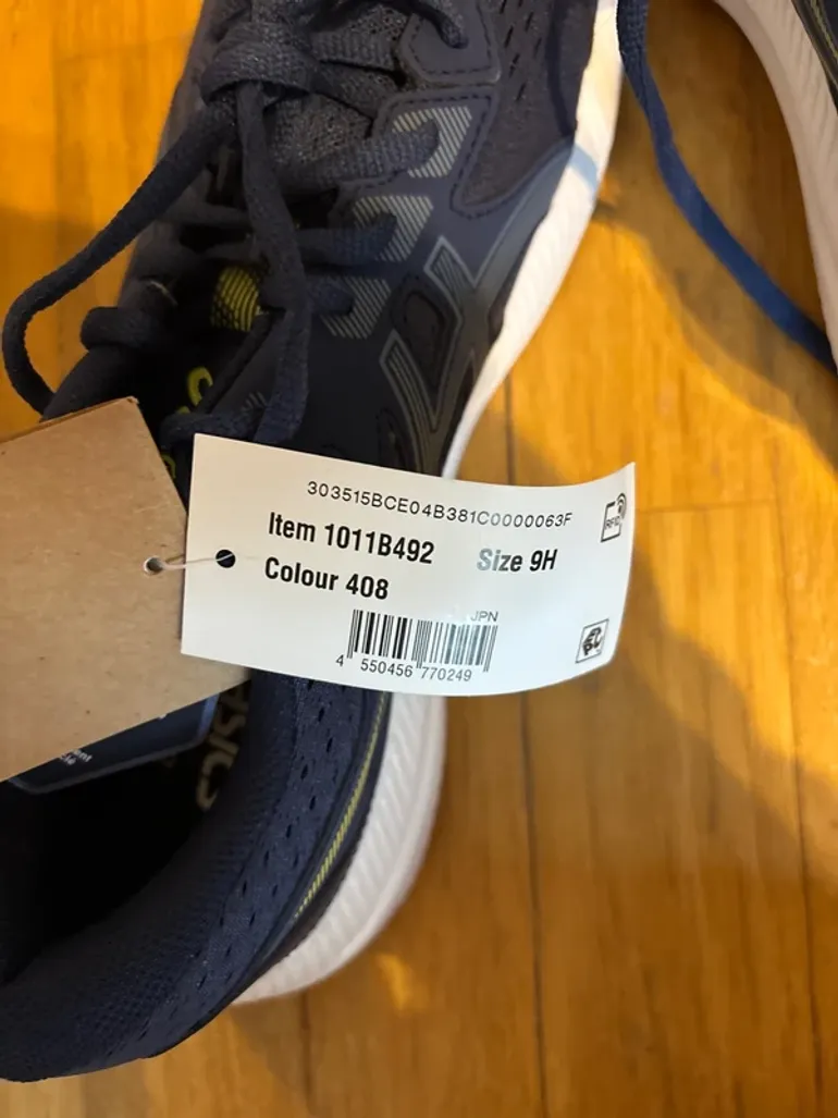 Used Asics Gel Contend 8 bike — image 5 of 5