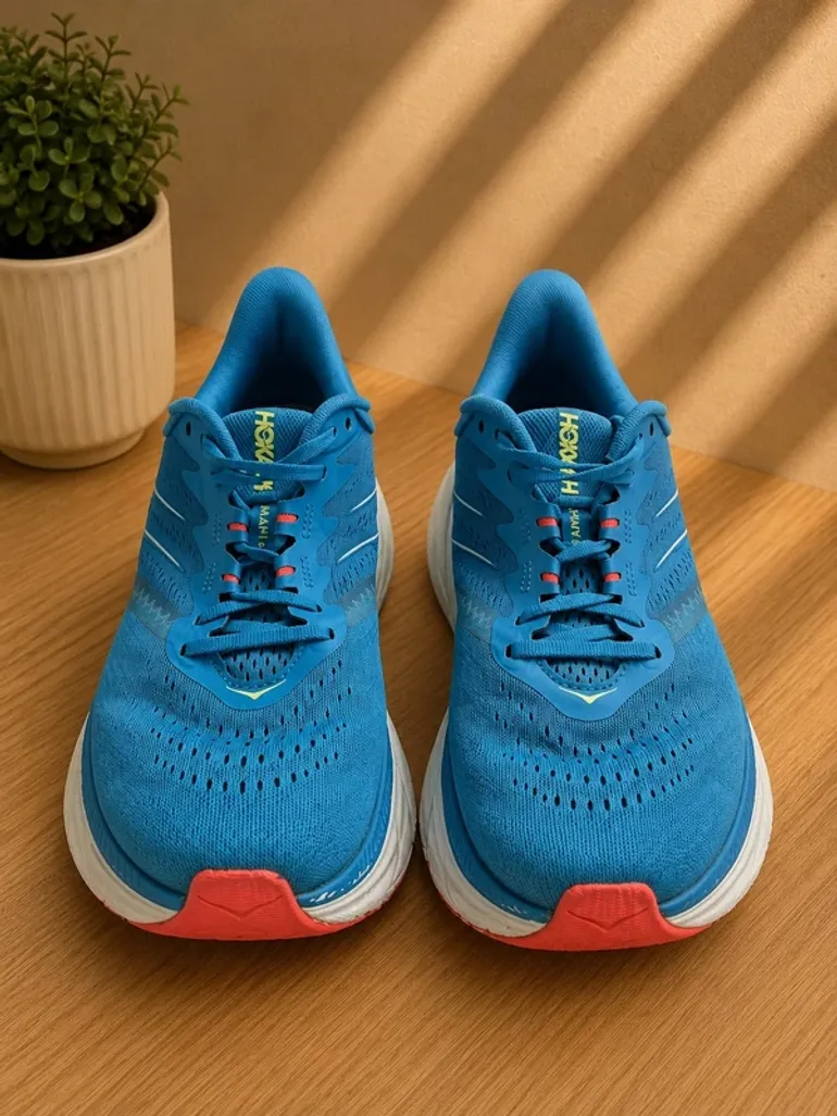 Used Hoka Arahi bike — image 3 of 4