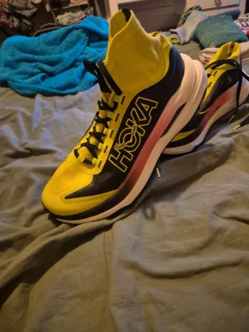 Gebrauchtes Hoka Tecton x3 Running Shoes