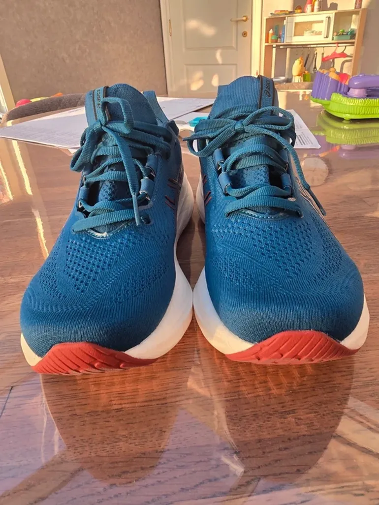 Used Asics Gel Nimbus 26 bike — image 3 of 6