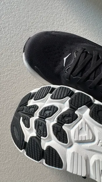 Used Hoka Clifton 10 bike — image 2 of 6