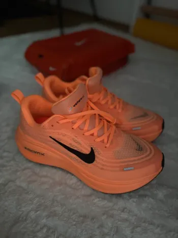 Gebrauchtes Ideal Vomero Plus Running Shoes