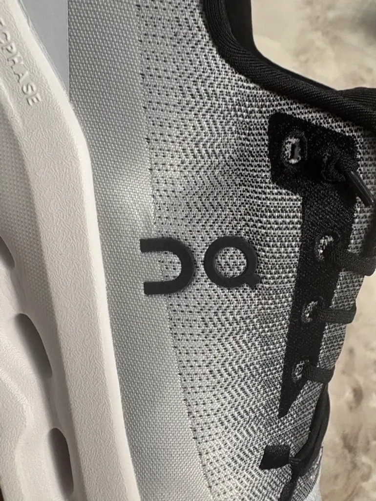 Gebrauchtes On Running Shoes Size 42 bike — Bild 4 von 6