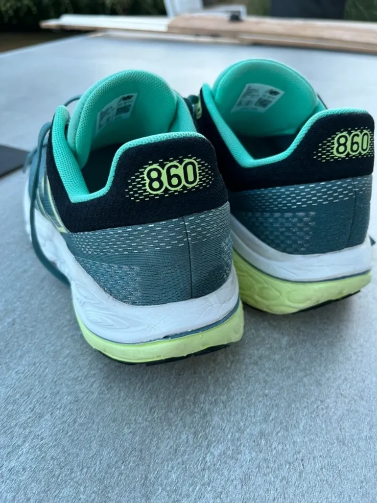 Used New Balance 860 bike — image 2 of 5