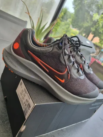 Gebrauchtes Nike Air Zoom Winflo 8 Shield bike — Bild 6 von 15