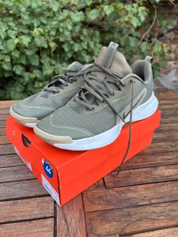 Used Nike Trail Sport Shoes bike — image 7 of 7