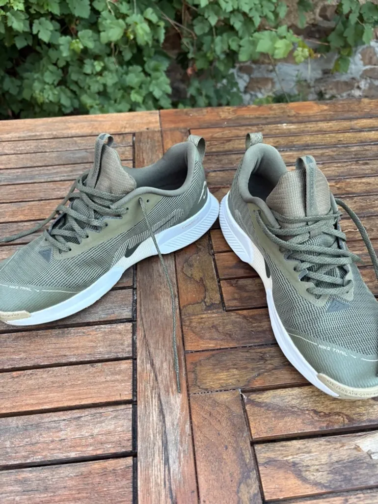 Used Nike Trail Sport Shoes bike — image 5 of 7