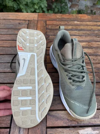 Used Nike Trail Sport Shoes bike — image 3 of 7
