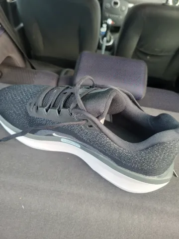 Käytetty Nike Winflo 11 Running Shoes