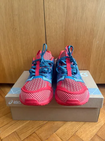 Używany Asics US4-S Gel-Terrain bike — zdjęcie 3 z 5