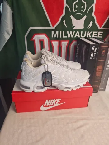 Used Nike Air TL Running Shoes