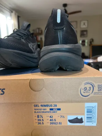 Gebrauchtes Asics Gel Nimbus 28 2026 bike — Bild 2 von 10