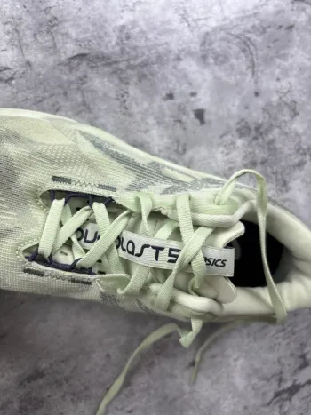 Asics Novablast 5 bike usato — immagine 13 di 13