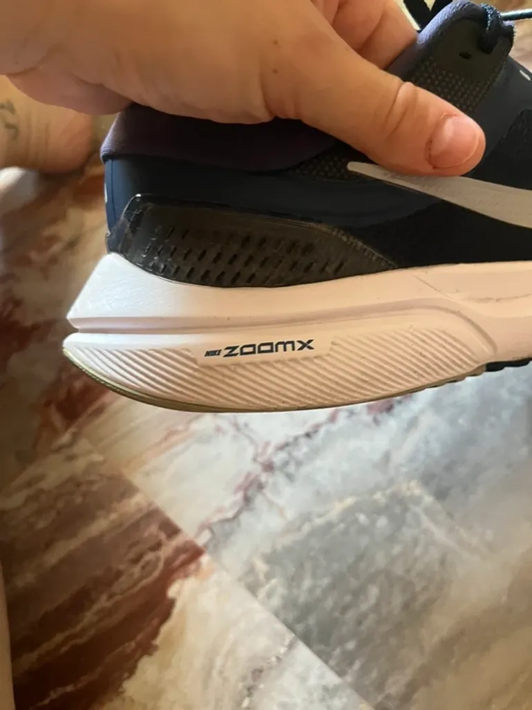 Used Nike Zoom X Vomero 16 bike — image 6 of 8