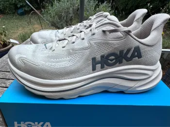 Used Hoka Clifton 10 Running Shoes