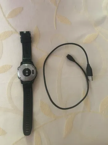 Used Garmin Fenix 6 bike — image 3 of 4