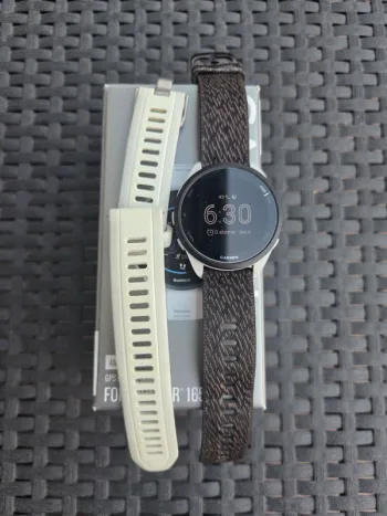 Used Garmin Forerunner 165 bike — image 4 of 4