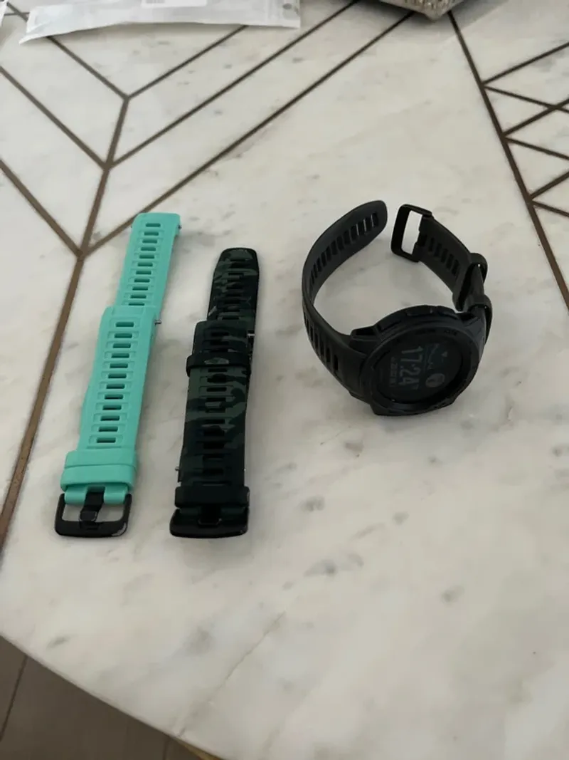Used Garmin Instinct Electronics