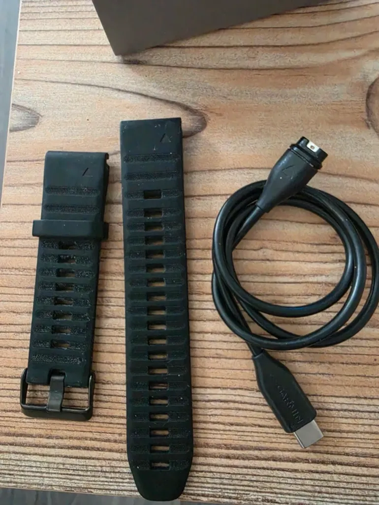 Used Garmin Fenix 8 47mm AMOLED Sapphire bike — image 6 of 8