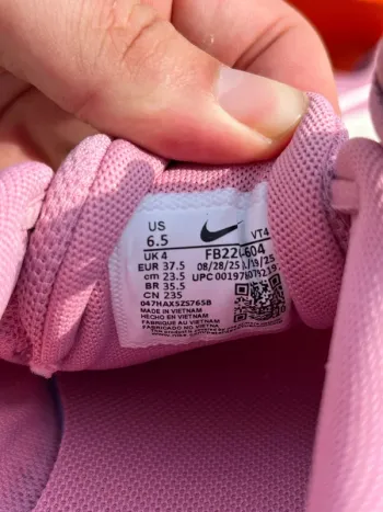 Used Rose Nike Revolution 7 bike — image 5 of 7
