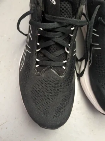 Used Asics Nimbus 25 bike — image 6 of 9
