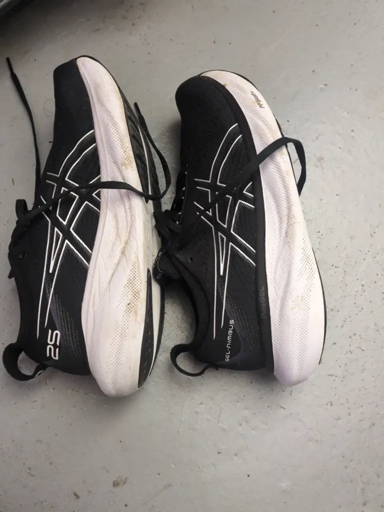 Used Asics Nimbus 25 bike — image 4 of 9