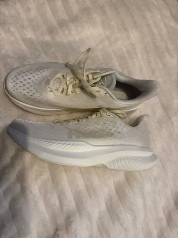 Käytetty Hoka Laufschuhe bike — kuva 3 / 3