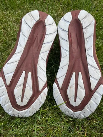 Used Asics Novablast 5 bike — image 5 of 6