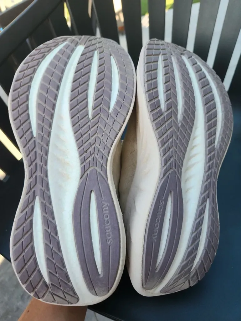 Used Saucony Baskets Course bike — image 6 of 11