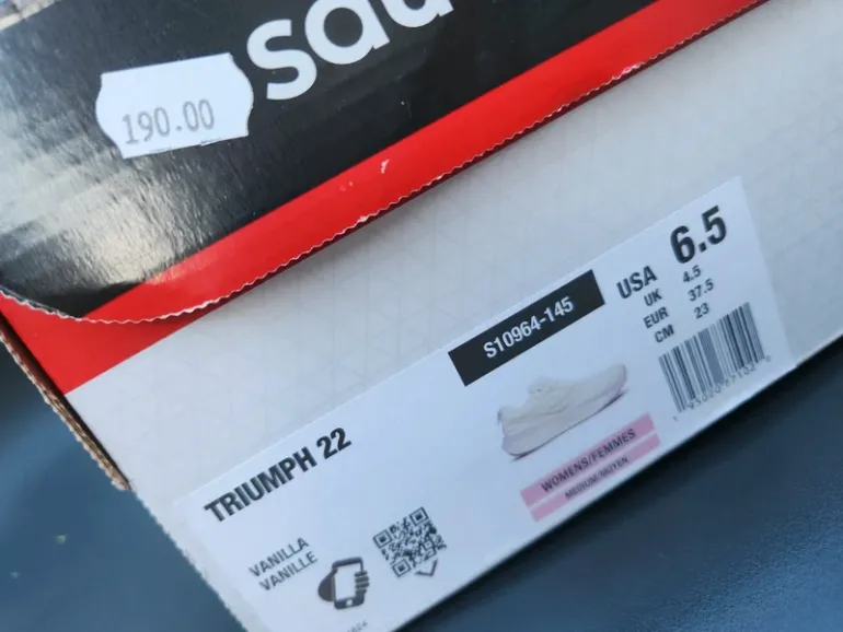 Used Saucony Baskets Course bike — image 10 of 11