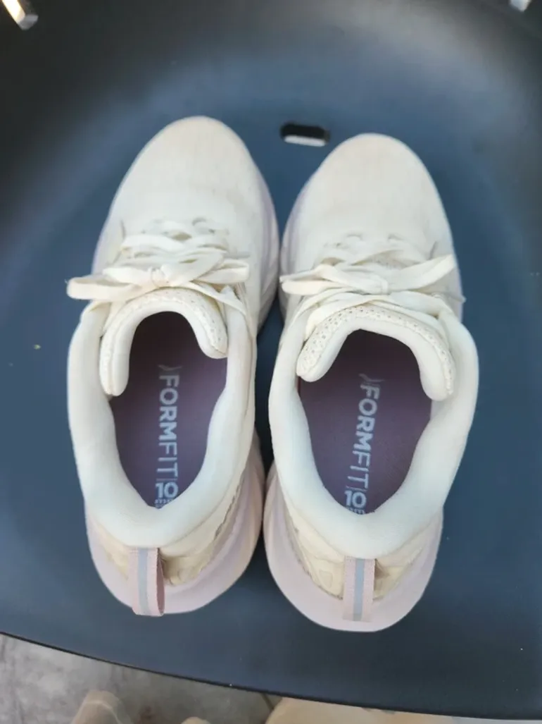 Used Saucony Baskets Course bike — image 9 of 11