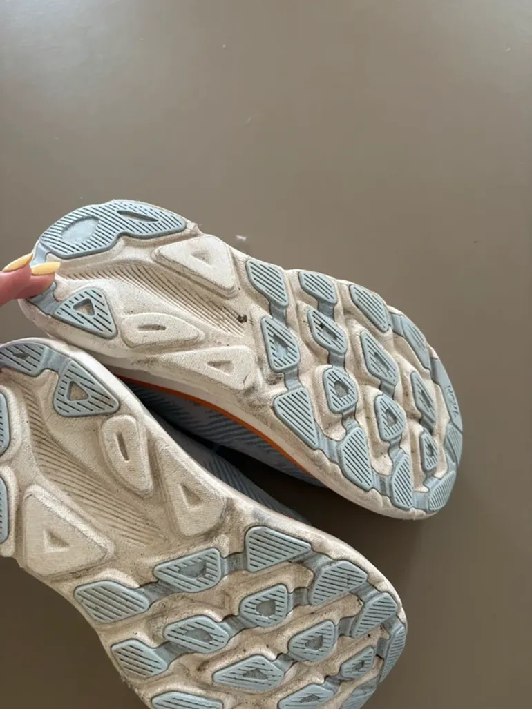 Used Hoka hardloopschoenen bike — image 5 of 6
