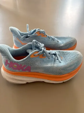 Used Hoka hardloopschoenen bike — image 2 of 6