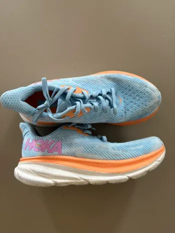 Used Hoka hardloopschoenen bike — image 3 of 6