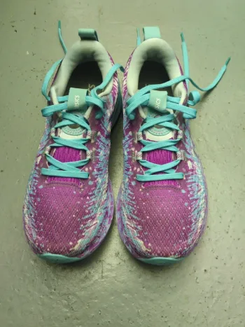 Used Asics Tri Nossa 26 Running Shoes
