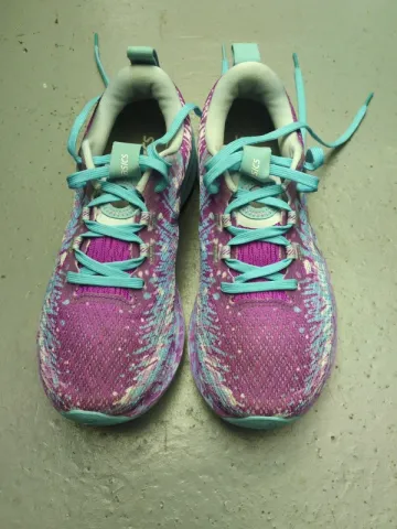 Used Asics Tri Nossa 26 Running Shoes