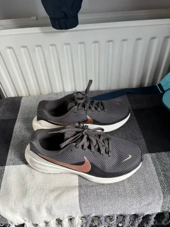 Used Nike Revolution 8 Running Shoes