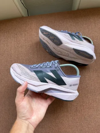 Used New Balance FuelCell Rebel v4 bike — image 6 of 10