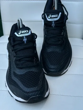 Used Asics GT-2000 bike — image 3 of 12