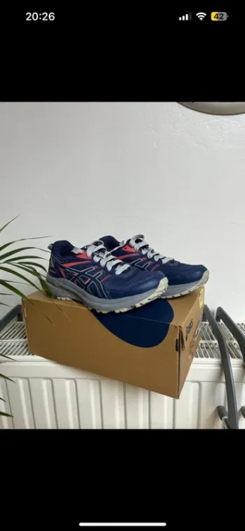 Gebrauchtes Asics Running Shoes Running Shoes