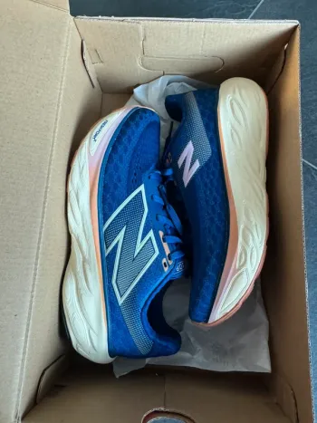 New Balance Running Shoes bike usato — immagine 8 di 10