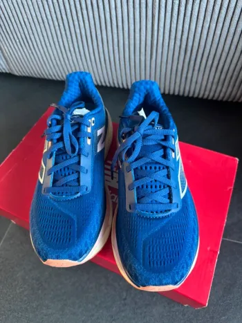 New Balance Running Shoes bike usato — immagine 2 di 10