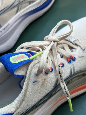 Used Asics Gel Nimbus 28 Paris bike — image 9 of 9