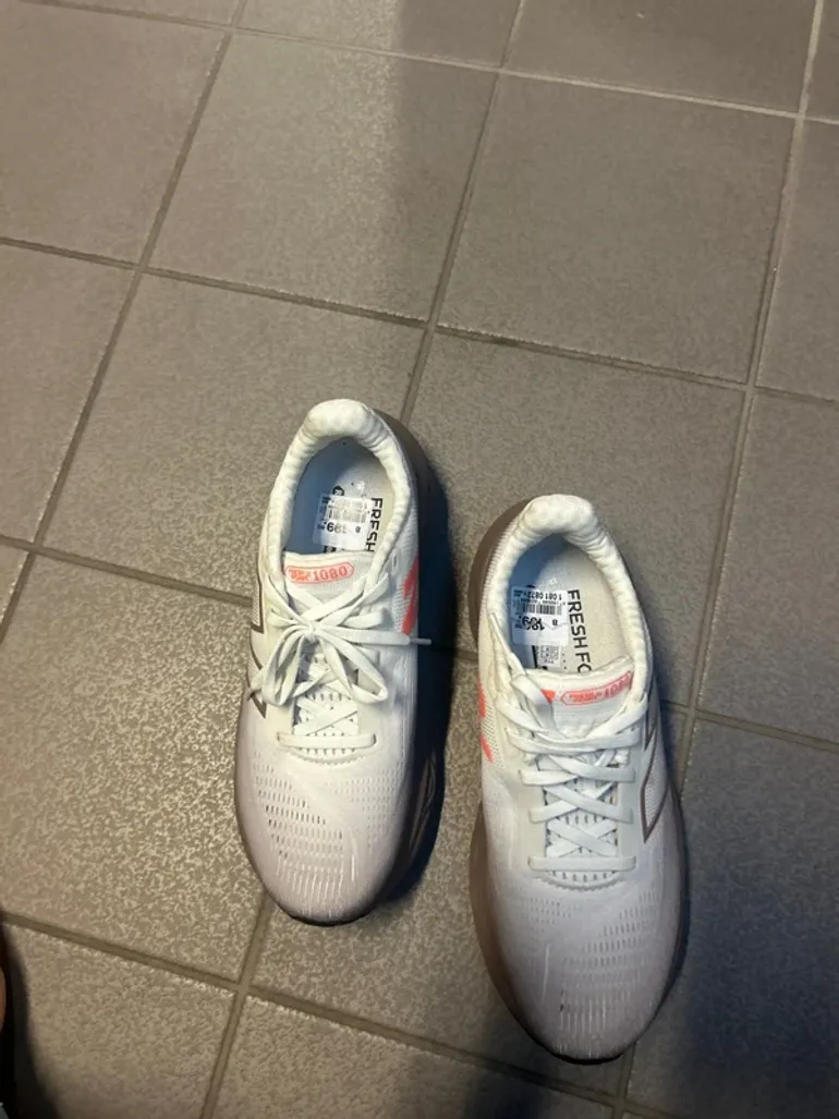 Used New Balance Fresh Foam bike — image 2 of 7