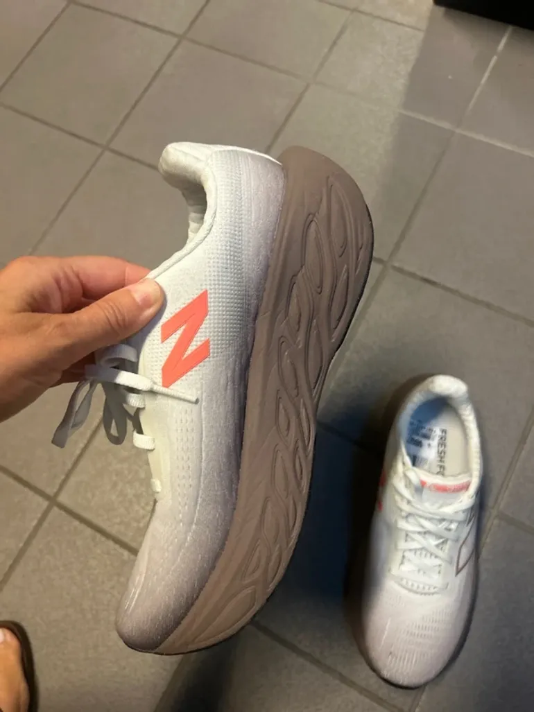 Used New Balance Fresh Foam bike — image 3 of 7