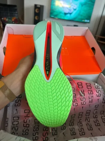Used Nike Zoom X Vaporfly bike — image 7 of 7