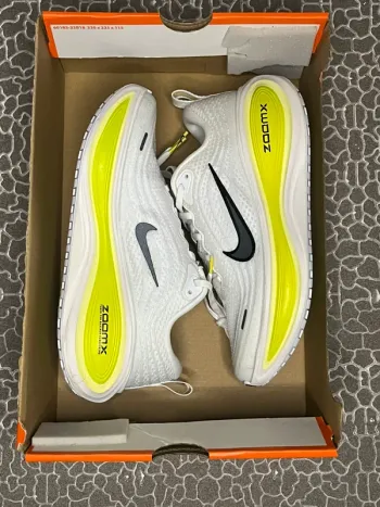 Used Nike Vomero Running Shoes