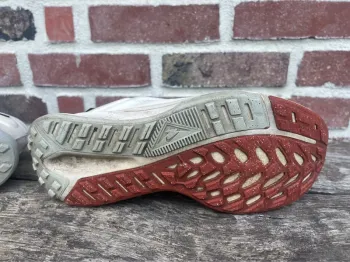 Used Nike Juniper Trail Gore-Tex bike — image 9 of 9